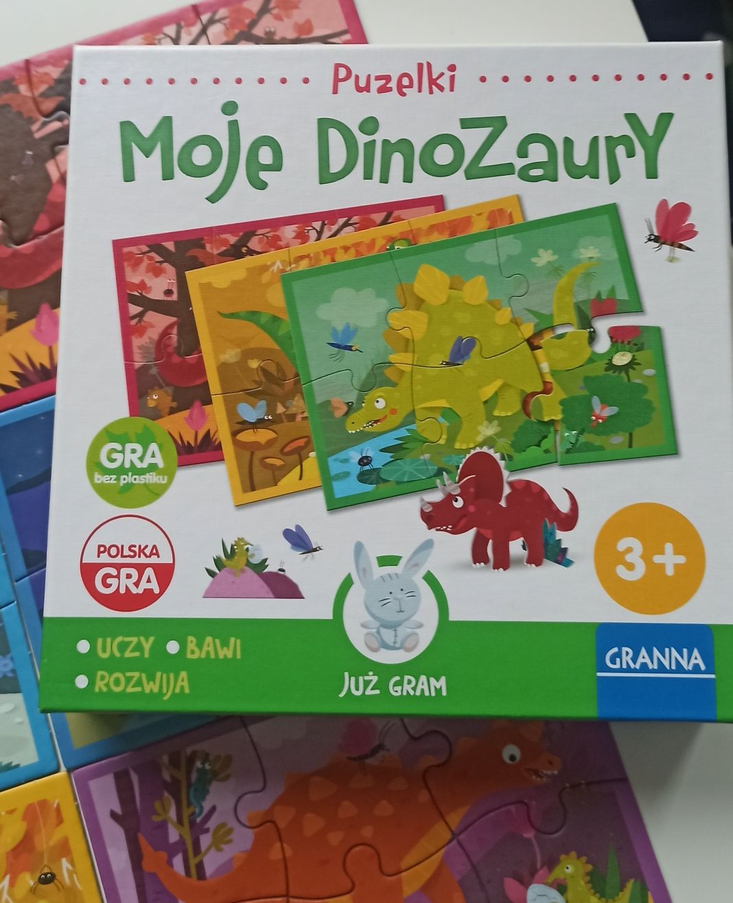 Sprzedam zestaw puzzli i książeczka dla 2-3 latka
