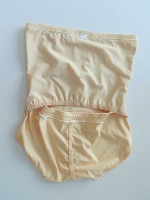 Wysokie beżowe majteczki modelujące wyszczuplające M/L