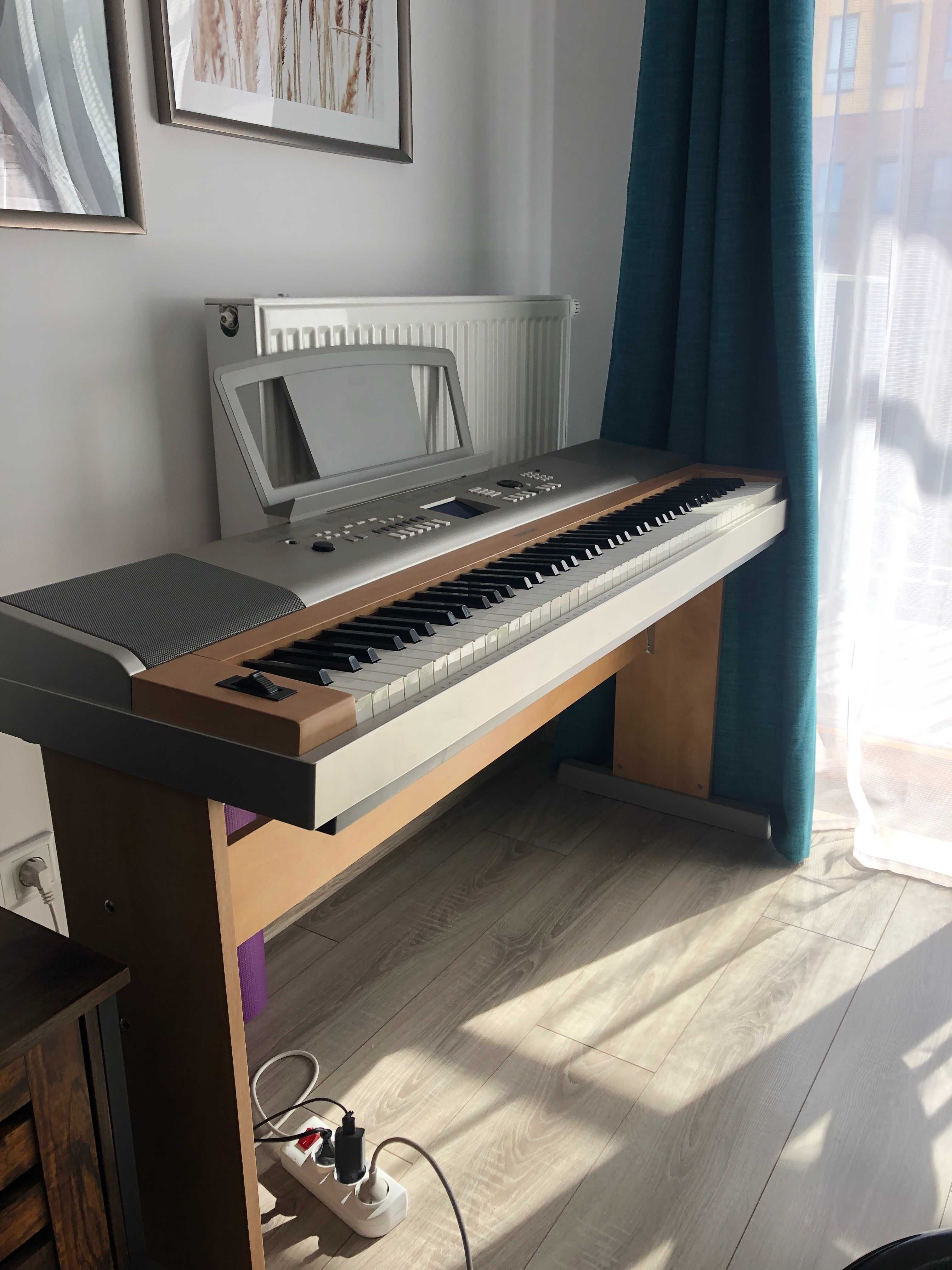 Pianino Yamaha YPG-625