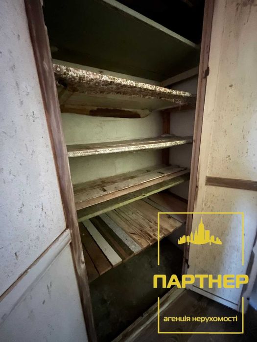 Продам трикімнатну квартиру на першому занасипі покращеного планування