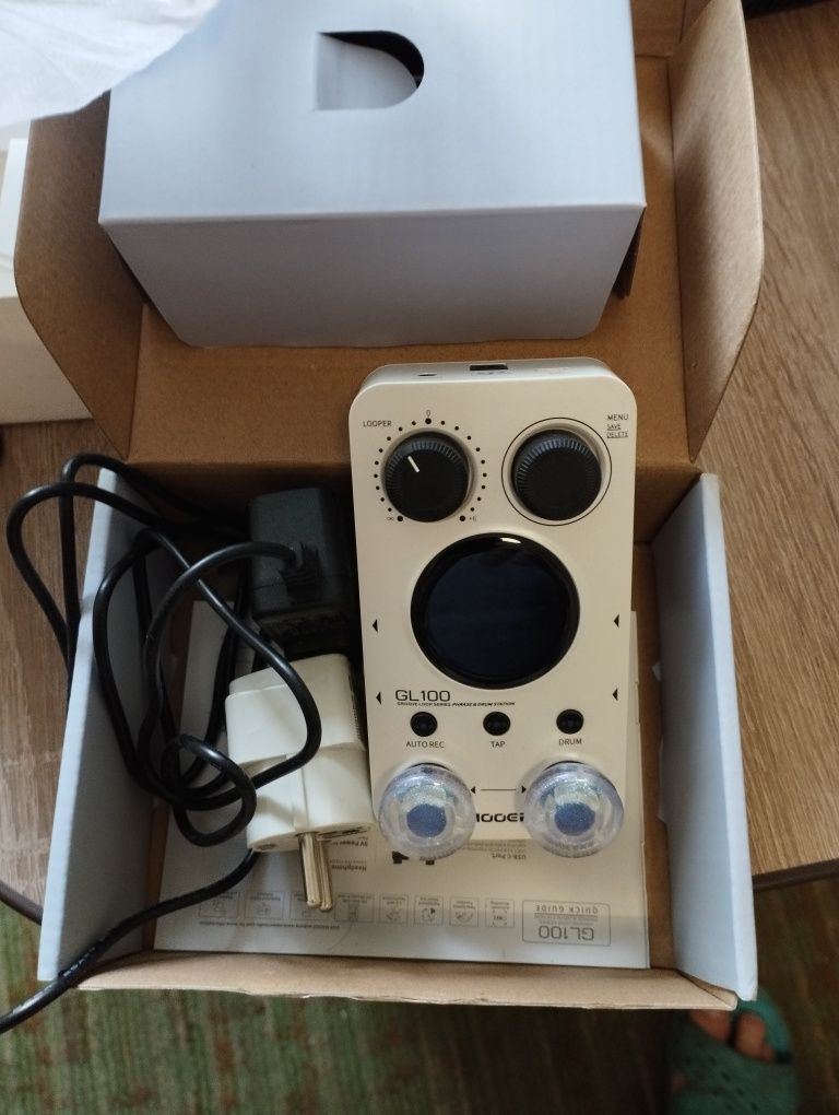 Mooer gl 100,фразовий лупер ритм станція.