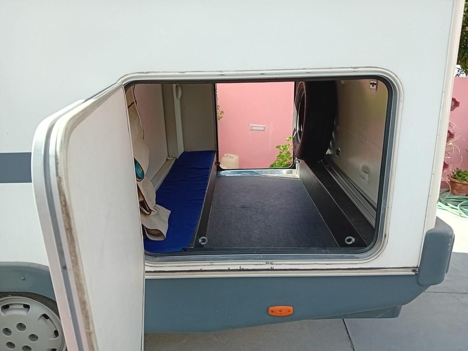 Autocaravana capacidade até 6pessoas