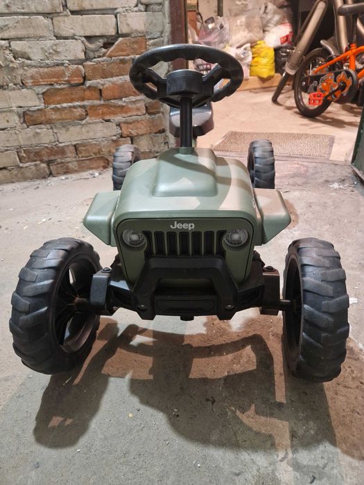 Jeep Wrangler Sahara Berg gokart na pedaly