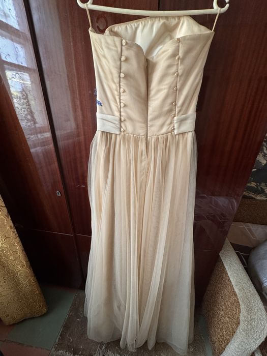 Випускна/вечірня гарна сукня