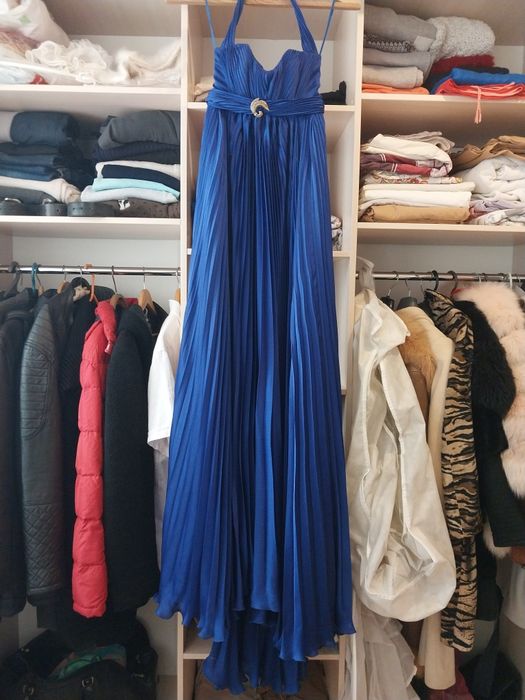 Платье нарядное вечернее шлейфовое