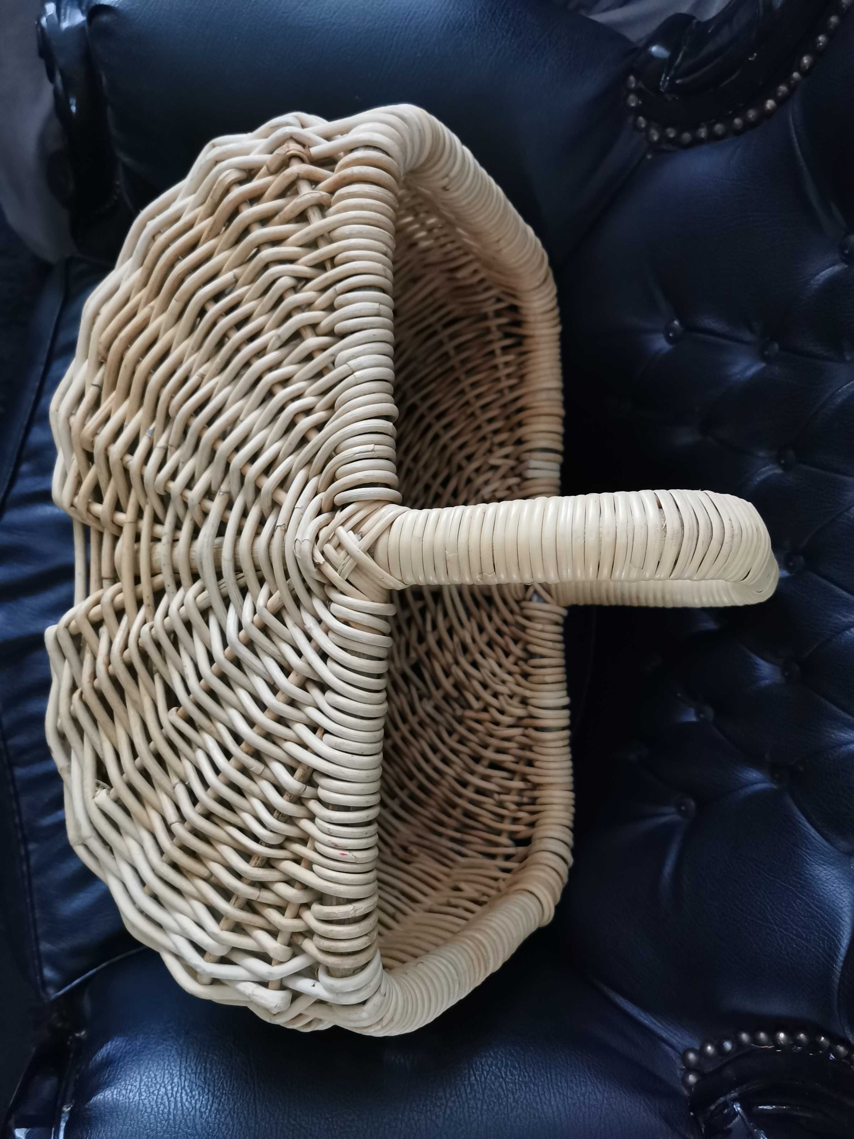 Kosz z uchwytem z wikliny Rattan wiklina