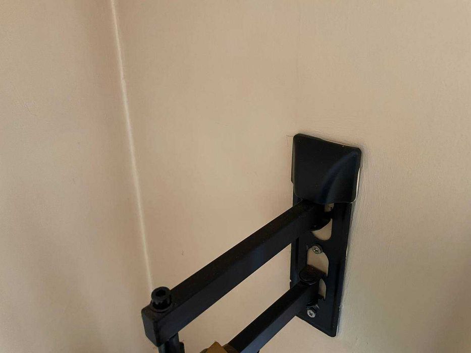 Телевізор Samsung UE24H4070AUXUA