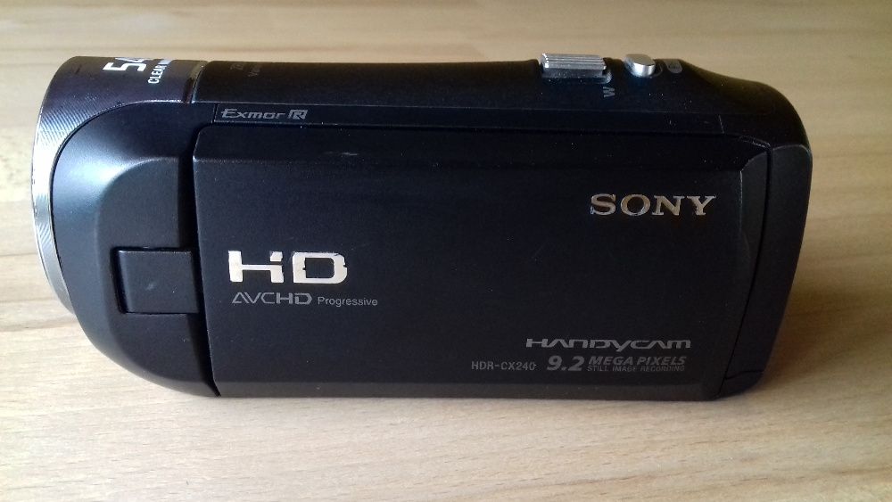 Видеокамера для блогера для семьи на флешку FullHd Sony HDR-CX240