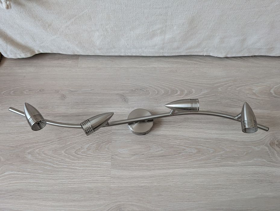 Lampa sufitowa lub ścienna kolor srebrny satynowy