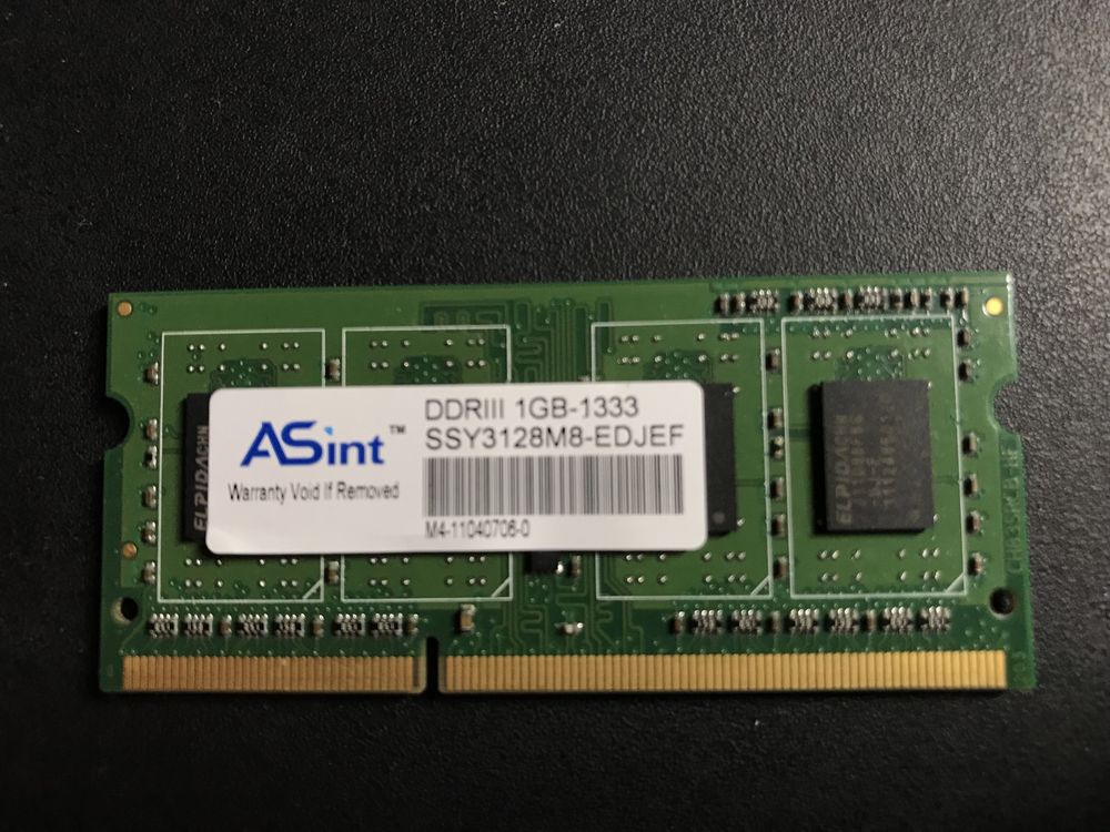 DDR 3; 1Gb; 1333Hz.