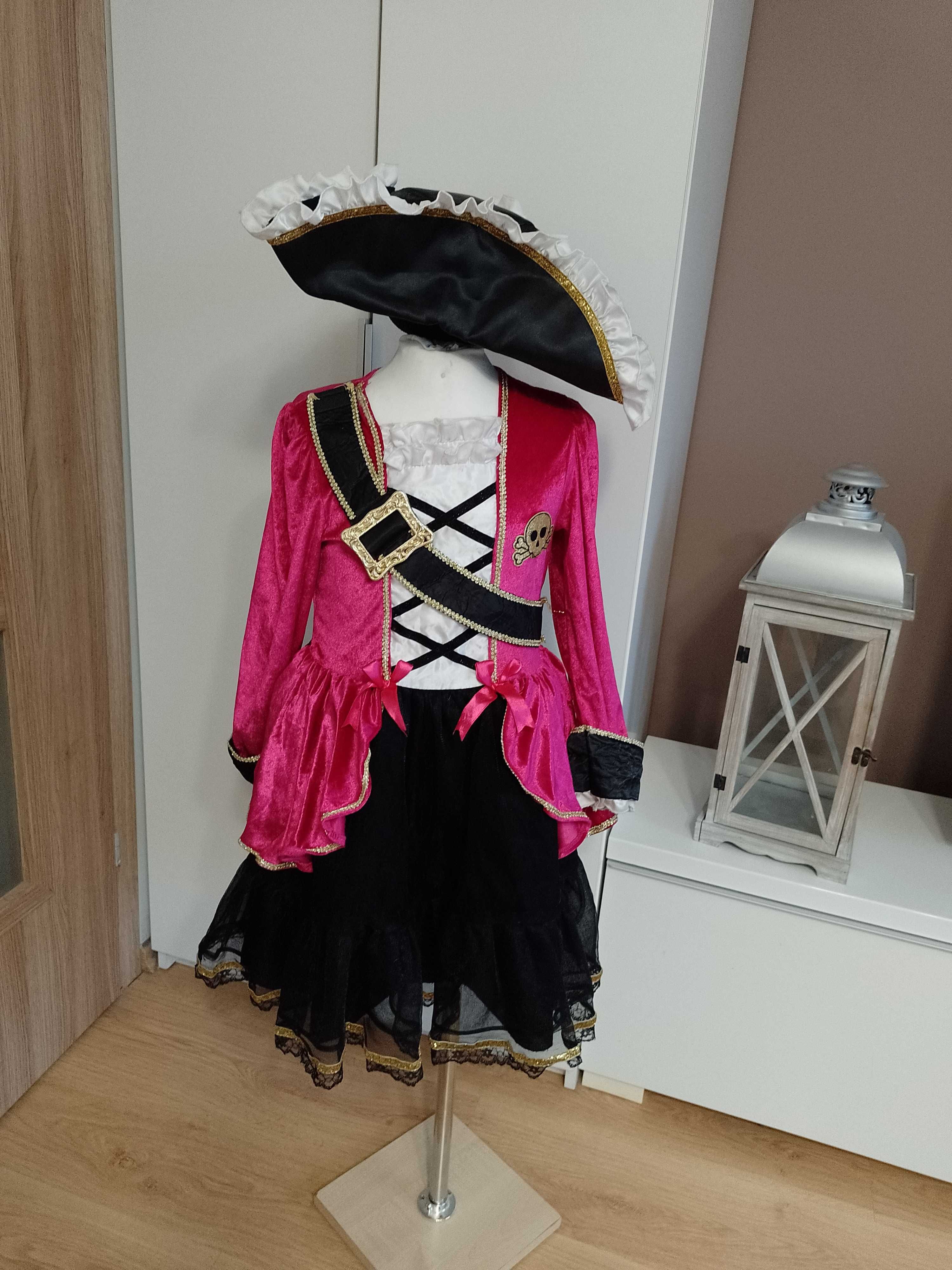 Strój karnawałowy PIRATKA PIRATKI kostium przebranie 134/140 (551)