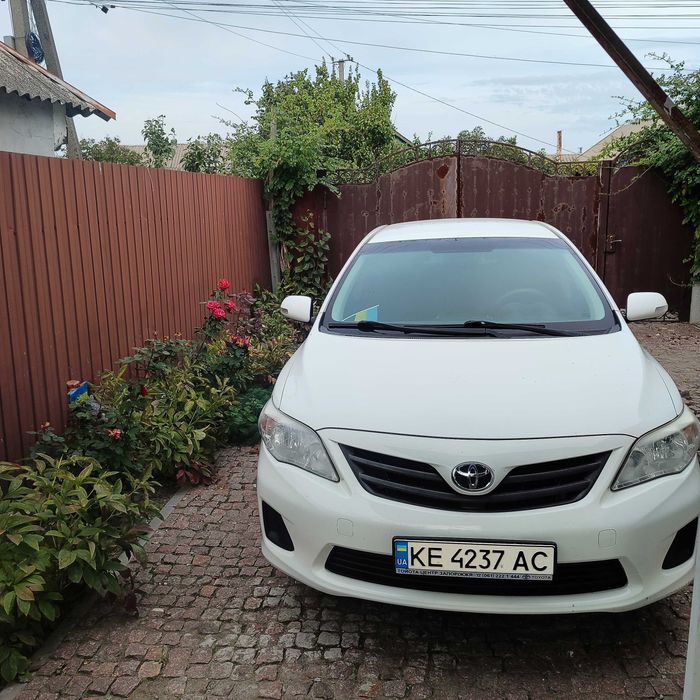 *Toyota Corolla*