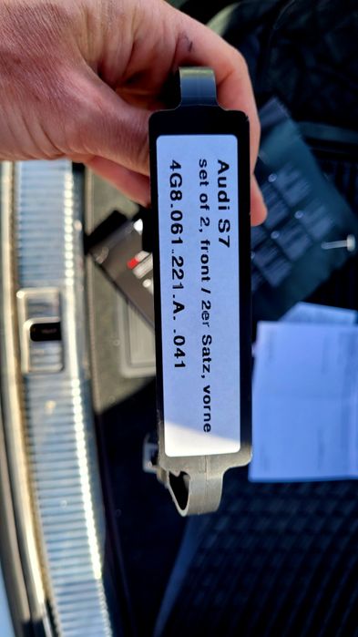 Audi S7 4G8 gumowy dywanik samochodowy, oryginał nowy!