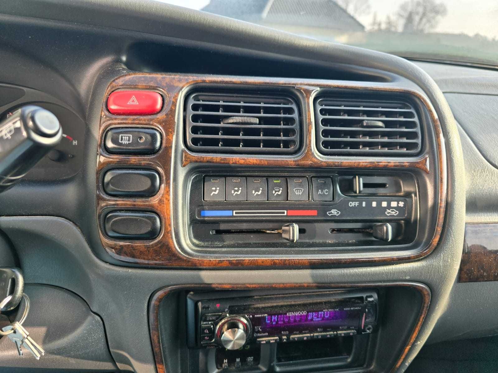 Suzuki Grand Vitara 2,5 4x4 reduktor ,bez korozji ,klima