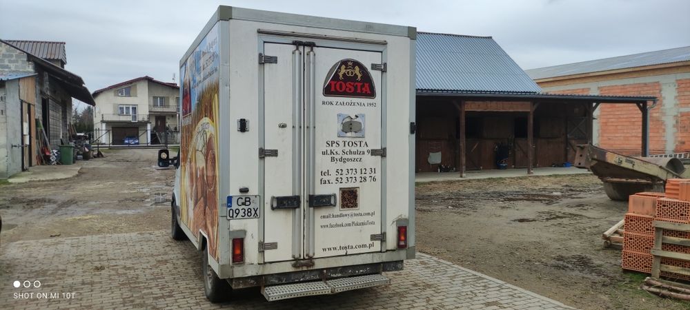 Renault Master Chłodnia Kontener Koniowóz Foodtruck