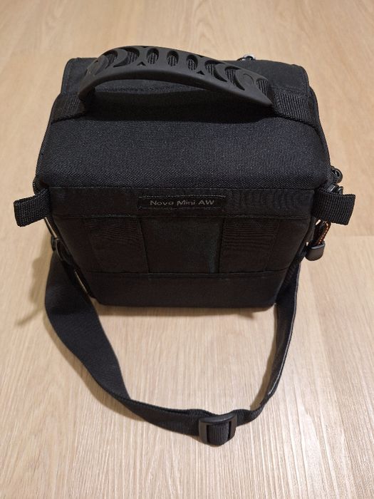 Bolsa Lowepro preta