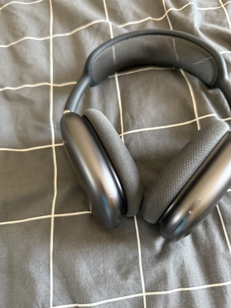 Airpods max północ ANC