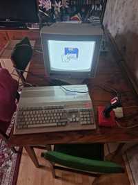 Amiga 500 plus zestaw z monitorem i grami