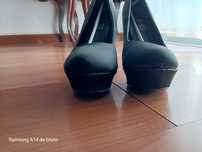 Vendo 4 pares de sapatos
