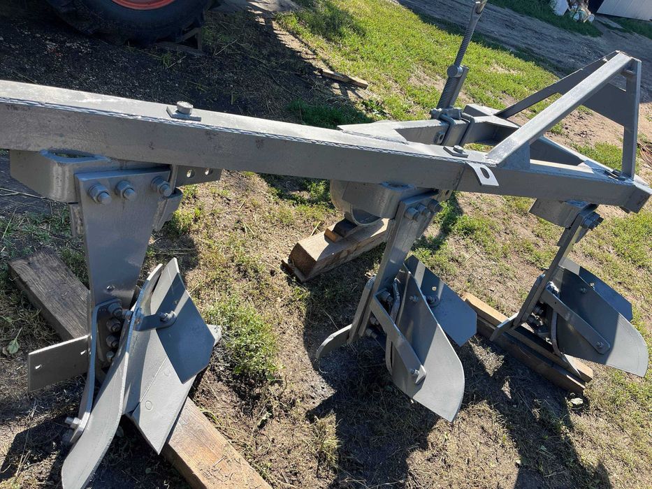 Плуг ПЛН 3-35(МТЗ,ЮМЗ)