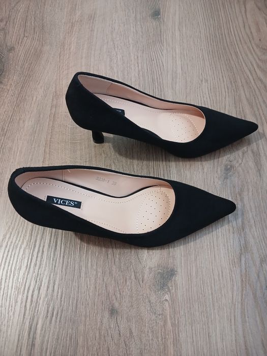 Туфлі човники класичні