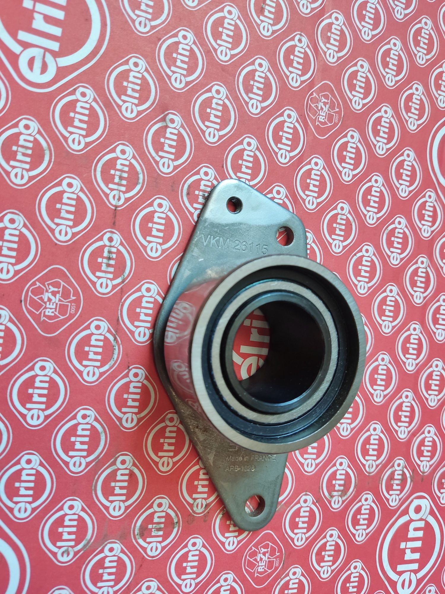Ролик ремня ГРМ SKF VK26115 ( F9Q )