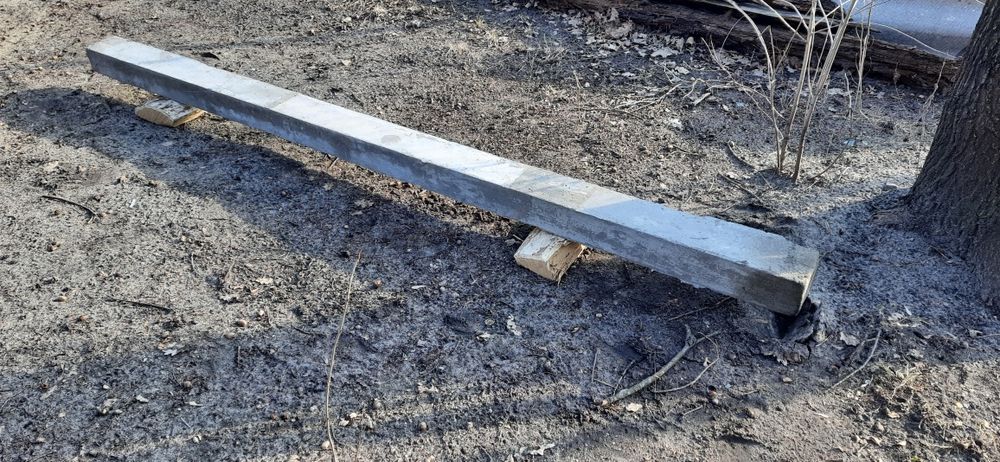 Бетонні стовпці для огорожі