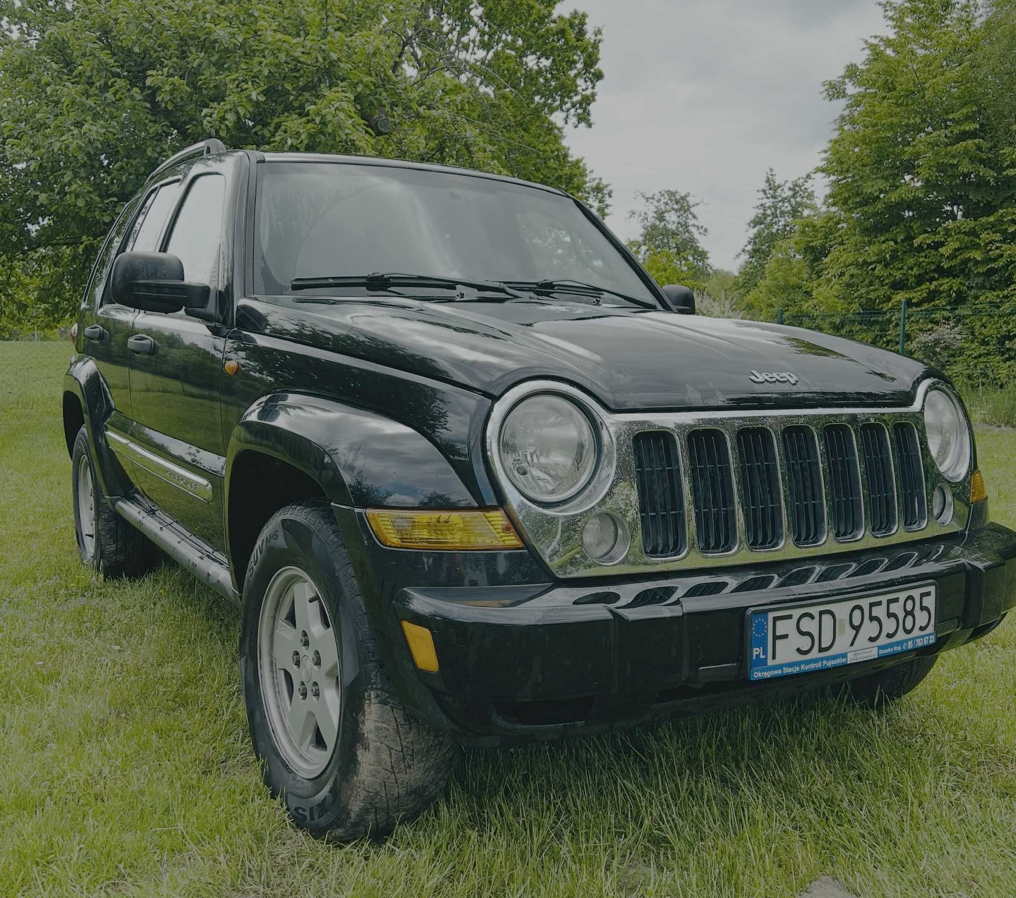 Jeep Liberty 2.8 automat 163 KM