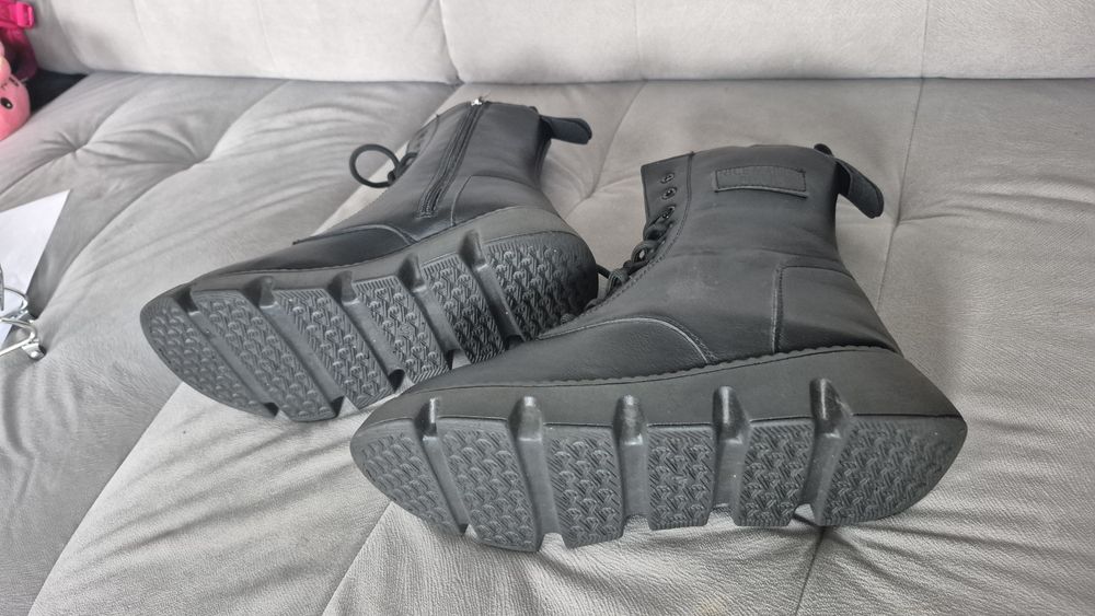 Butki Damskie Nice Martin Bots roz. 40