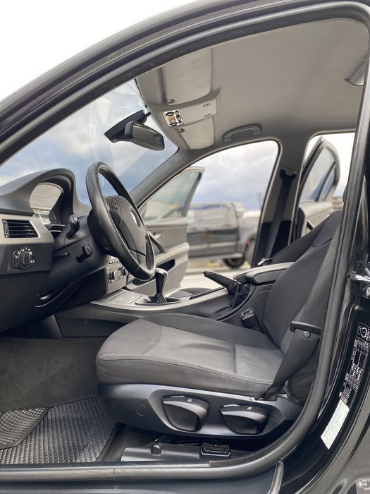 Продам BMW E90 2.0