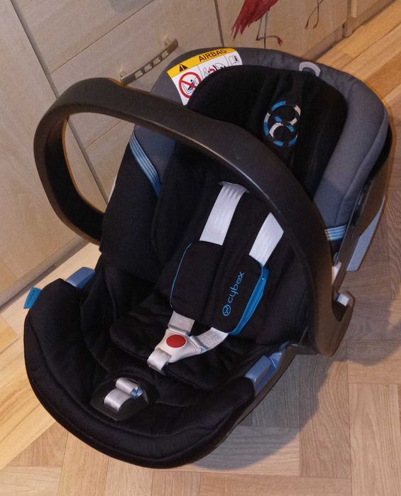 Fotelik, nosideko dla niemowlaka 0-13 kg. Cybex Aton 4