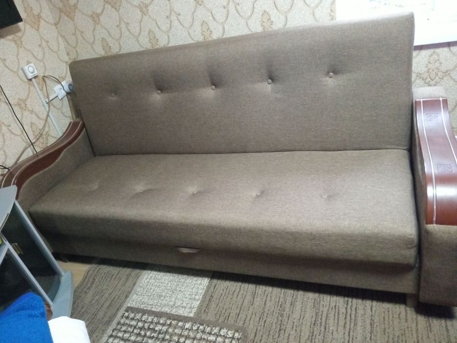 Диван книжка. Гарний стан. Самовивіз.