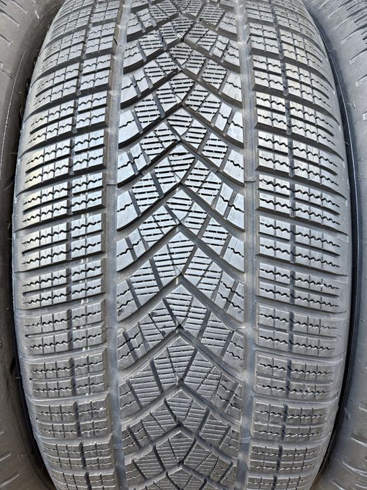 Зимові шини 255/50 R21 Goodyear UltraGrip Performance + 4шт. 2022