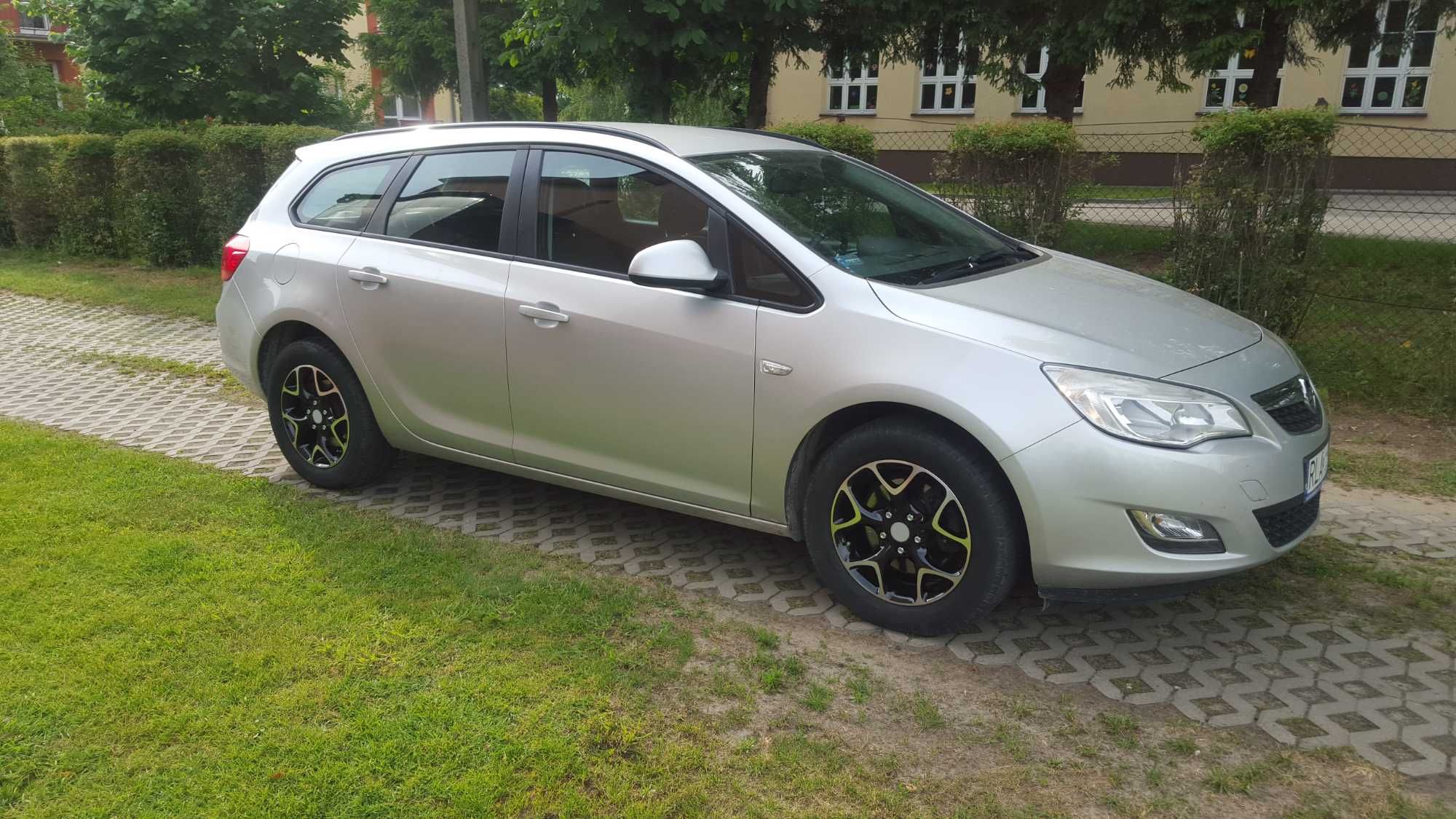 Felgi R16 5x105 Opel Astra J IV 4 K V 5  Mokka I  Mokka X  Ampera-E