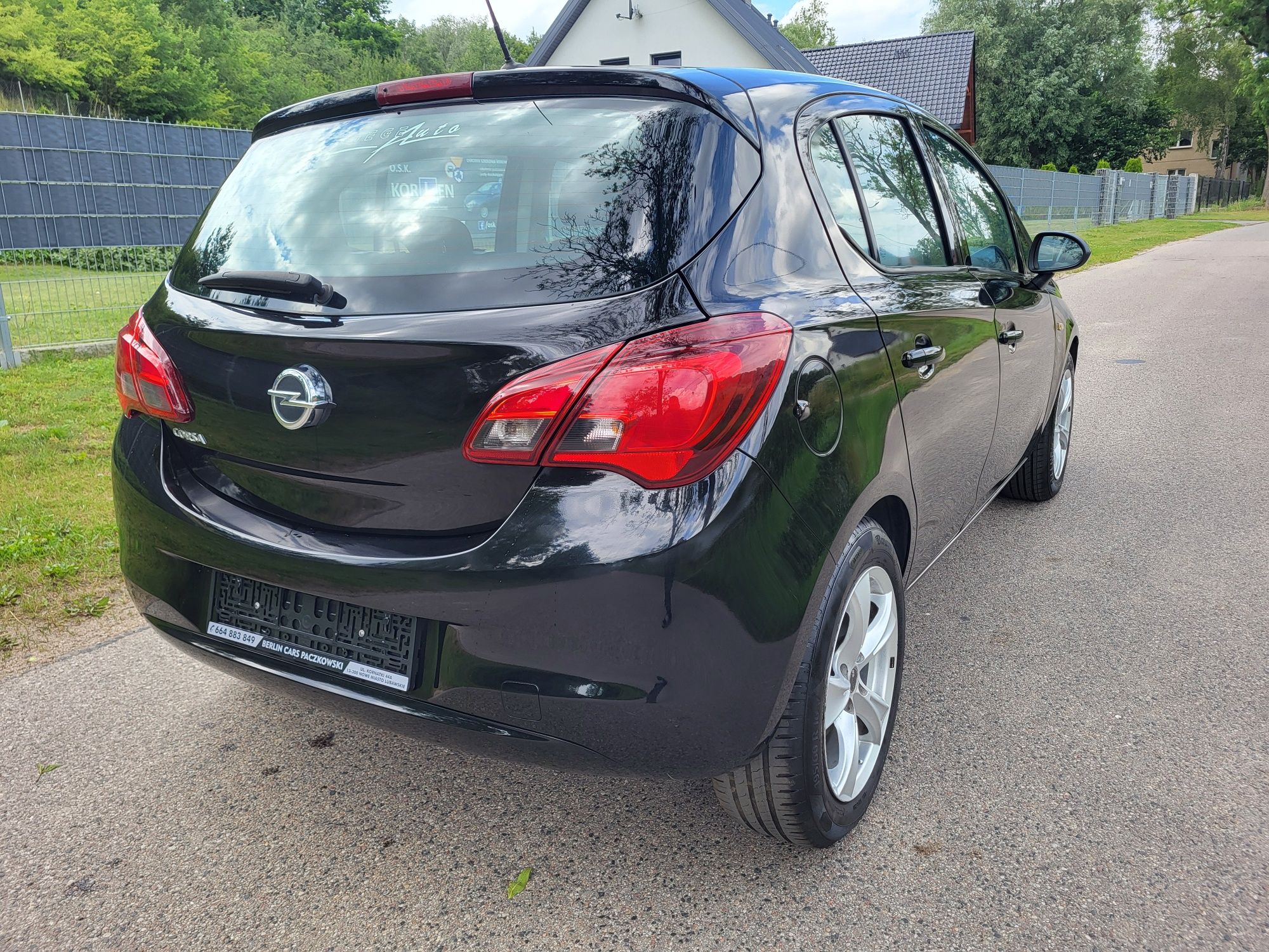 Opel  Corsa  benzyna świeżo sprowadzony z Niemiec