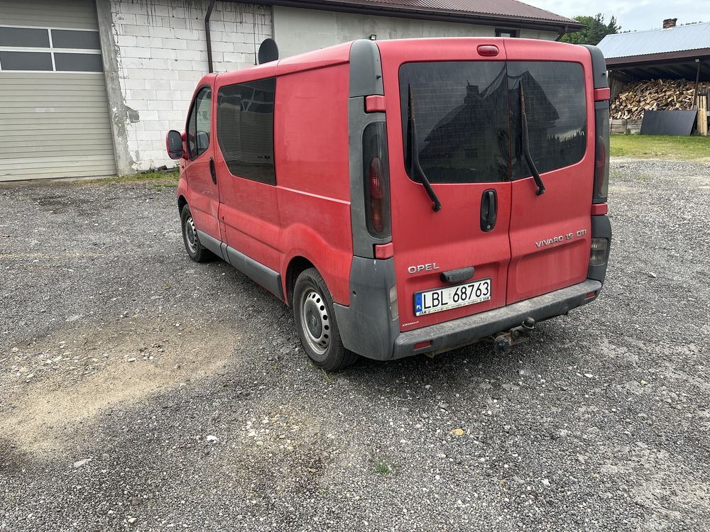 Opel vivaro brygadowka 6 osob 2002
