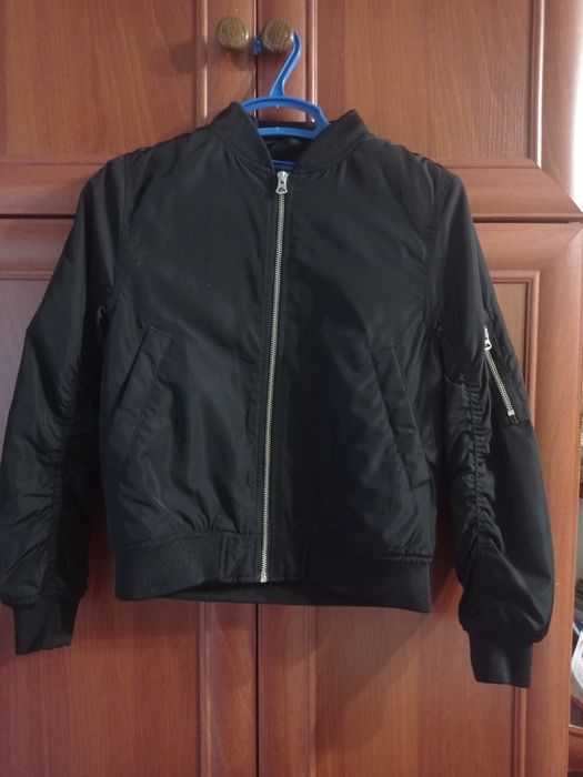 Бомбер весна осінь,для дівчинки 11-12 р, 40-42 р