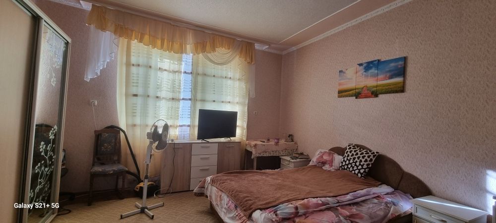 Будинок в Закарпатті, будинок в селі