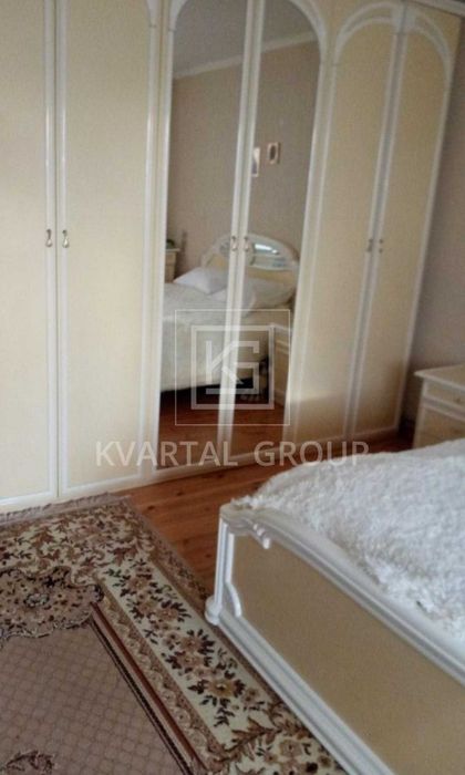 продаж великої 2к квартири з ремонтом Немішаєво