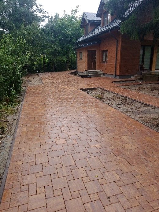 Brukarstwo Układanie kostki brukowej Taras z kostka brukowa