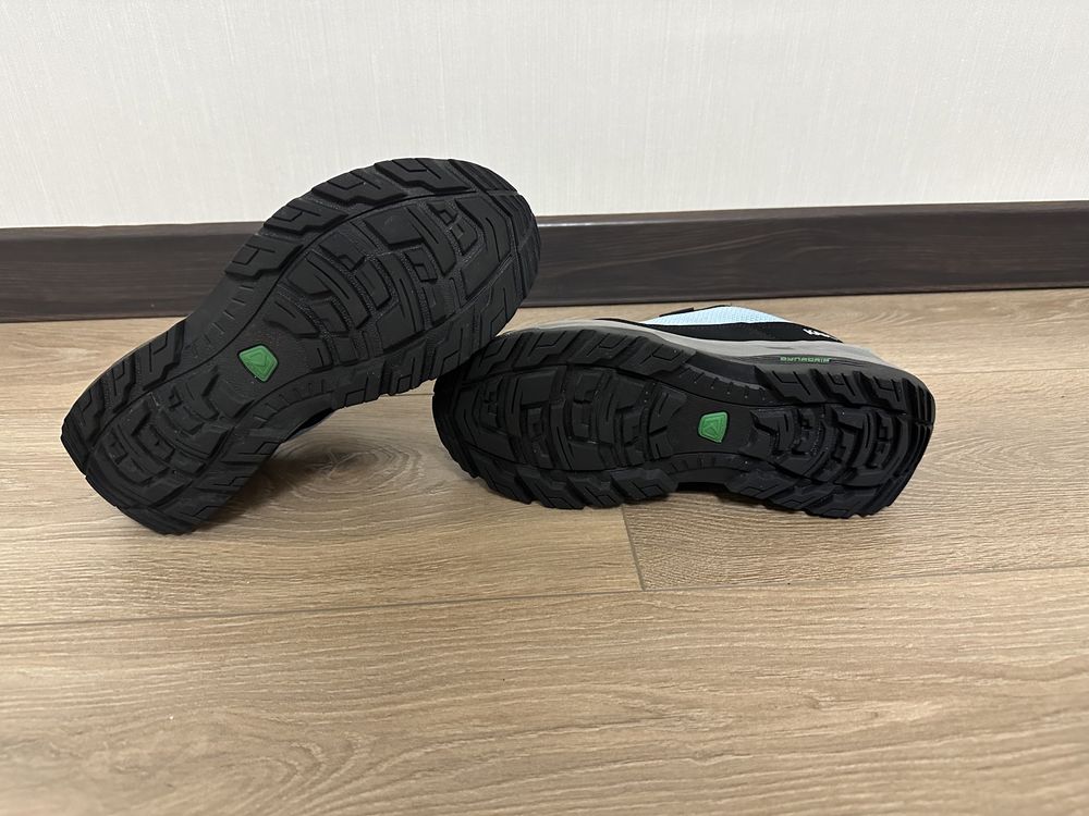 Трекинговые кроссовки Karrimor waterproof 36.5 размер