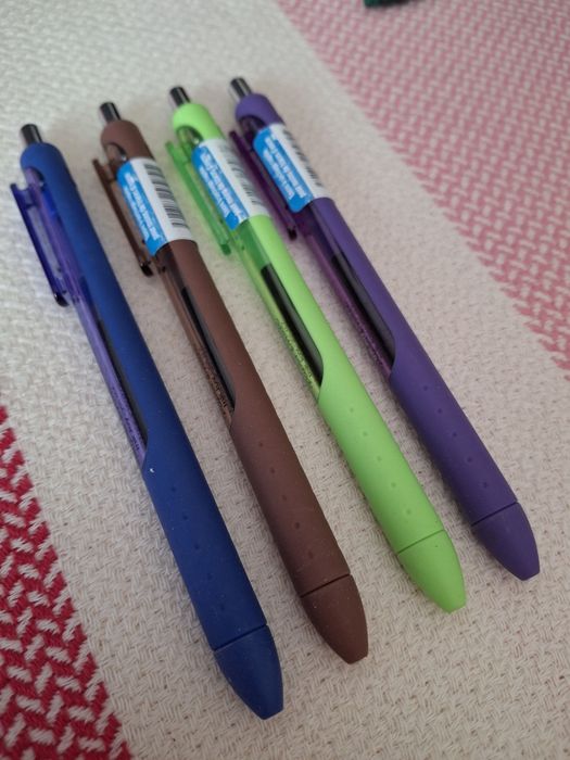 Dłuhopisy Ink Joy Gel 4 sztuki Nowe