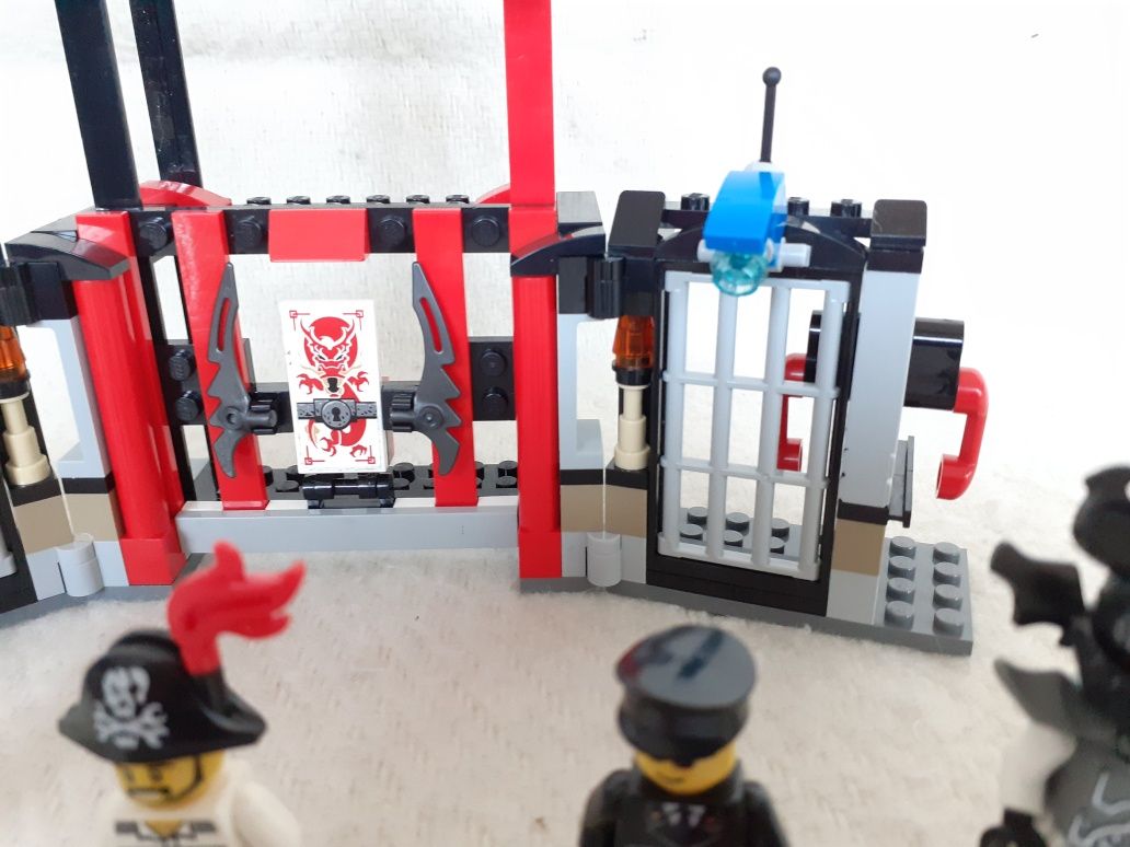 Lego Ninjago 70591 - Ucieczka z więzienia Kryptarium