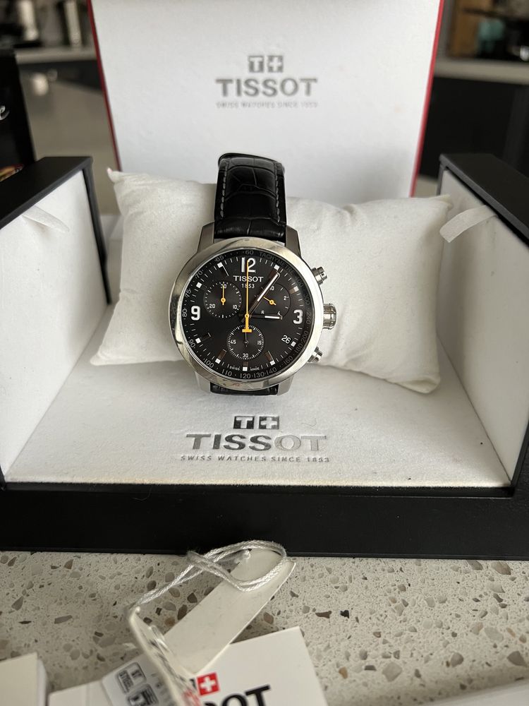 Продам часы мужские Tissot PRC 200