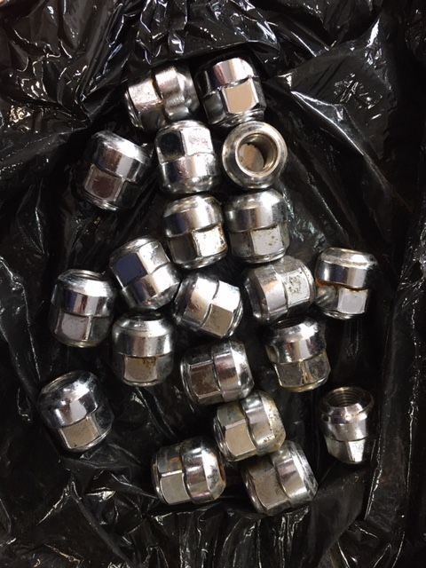 Honda Odyssey IV 2010- Śruba Nakrętka Koła