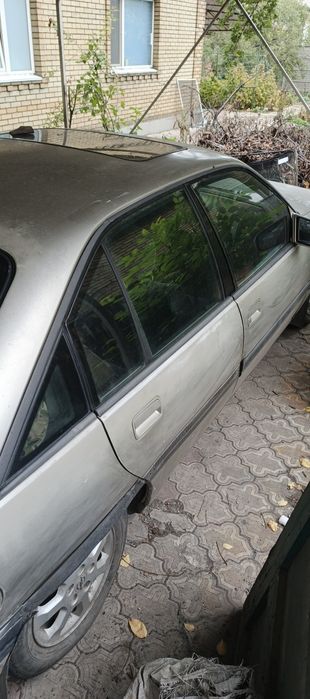 Опель омега а 2.0 бенз газ продаж або обмін