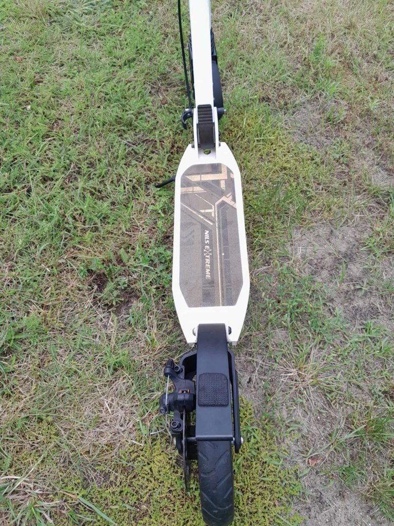 Hulajnoga Nils Extreme HM208T z hamulcem tarczowym