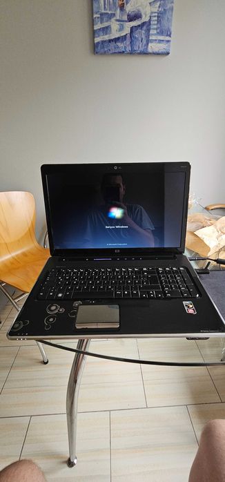 HP Pavilion DV7-2170EG 17.3"/AMD Turion X2/4Gb/2x320Gb/HD4650