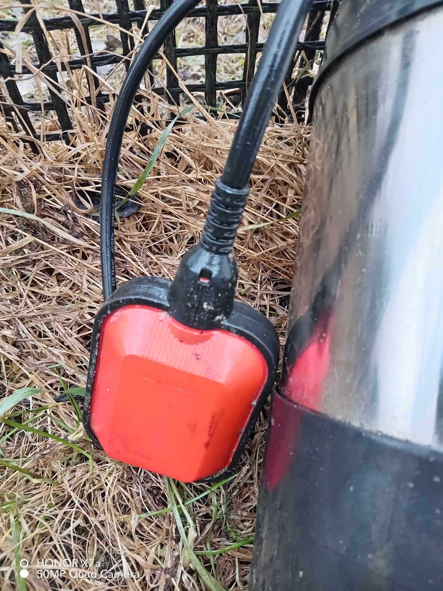 Pompa zanurzeniowa do wody  brudnej 600w KALTMANN 230v