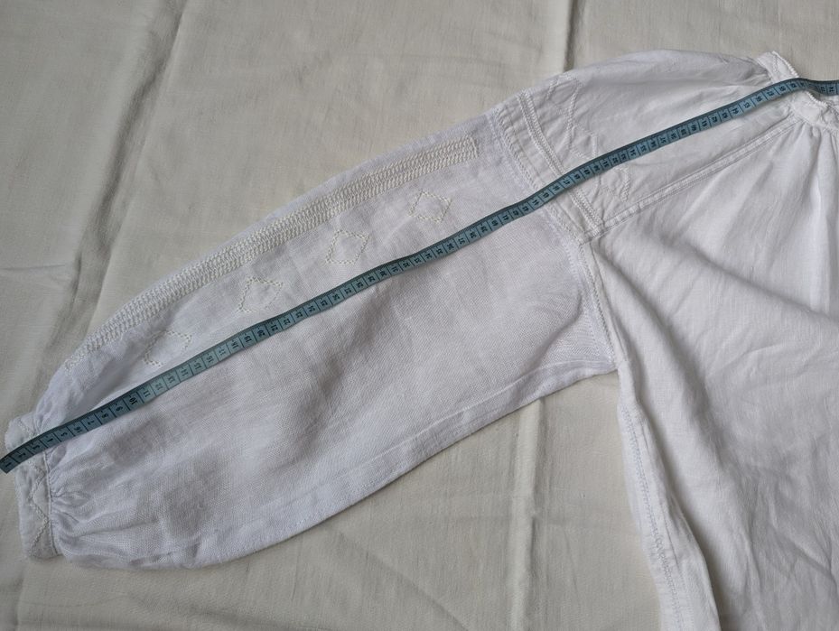 Жіноча вишиванка білим по білому, вишита сорочка "Легіт", розмір S-L